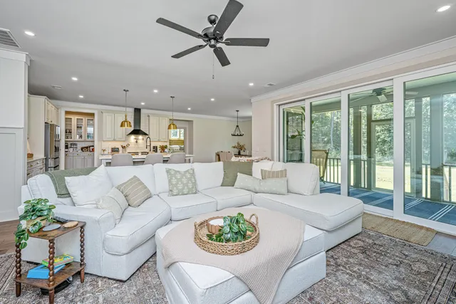 $995,000 | 873 Grannys Lane, Awendaw, SC 29429