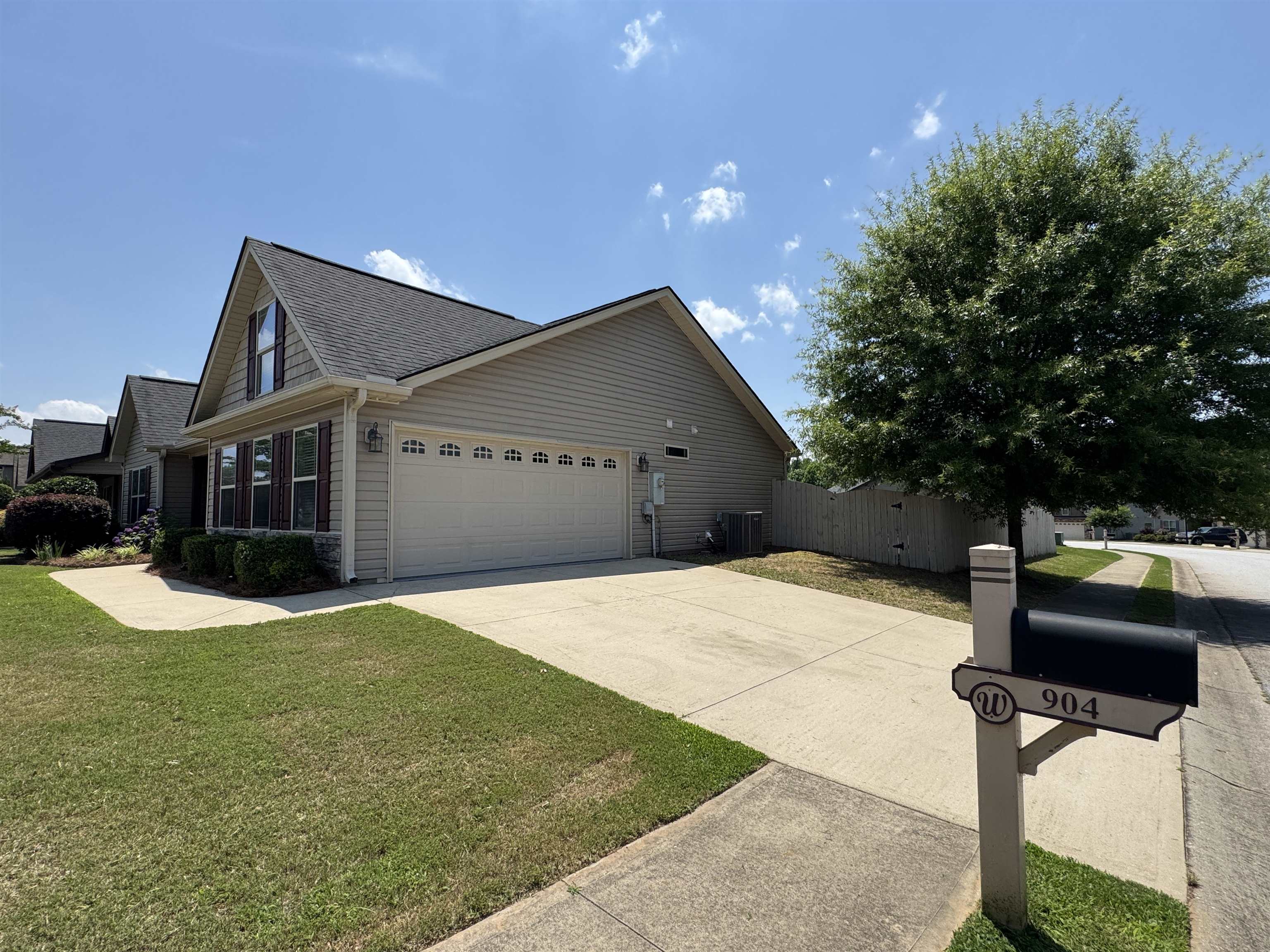 904 Sunterra Way Boiling Springs, SC 29316 - Photo 4 of 33 Gallery Image 4