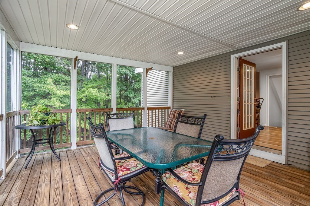 5 Castlegate Way, Unit 5 Nashua, NH 03063 - Photo 12 of 31