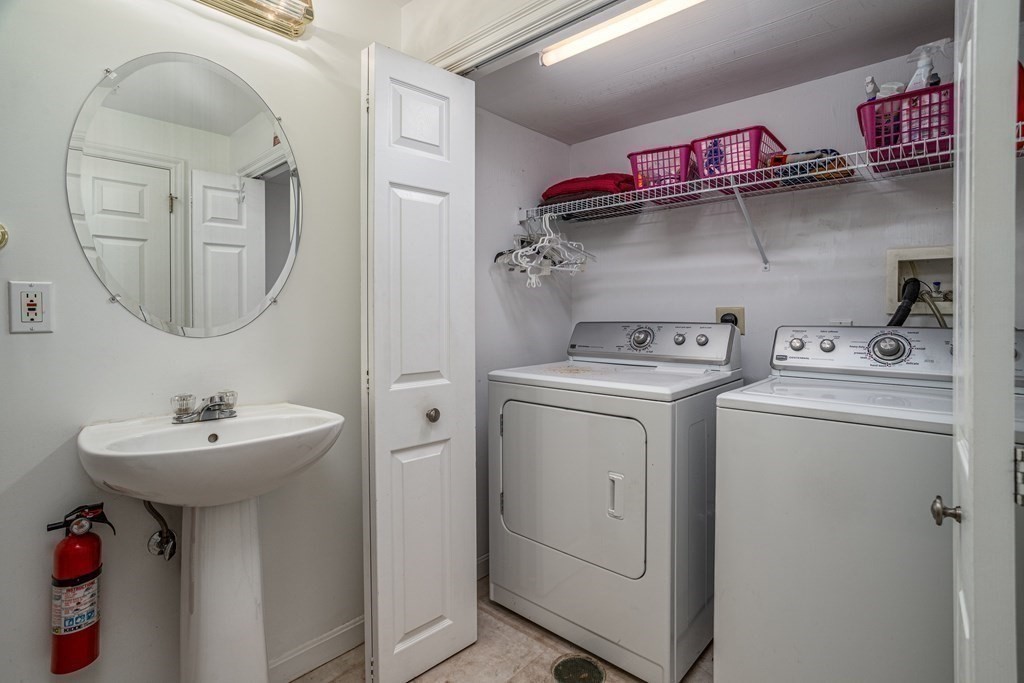 5 Castlegate Way, Unit 5 Nashua, NH 03063 - Photo 25 of 31