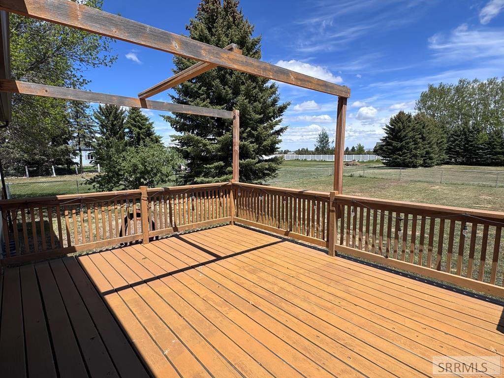 1391 Stoddard Road Shelley, ID 83274 - Photo 30 of 45 Deck