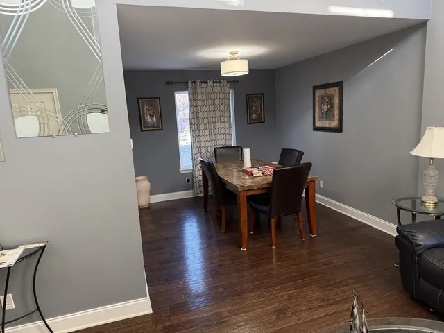 $2,950 | 470 Susan Street, Romeoville, IL 60446