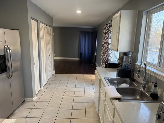 $2,950 | 470 Susan Street, Romeoville, IL 60446