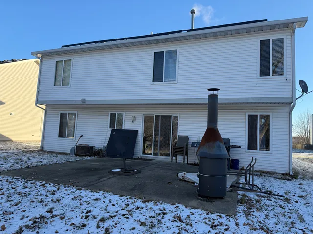 $2,950 | 470 Susan Street, Romeoville, IL 60446