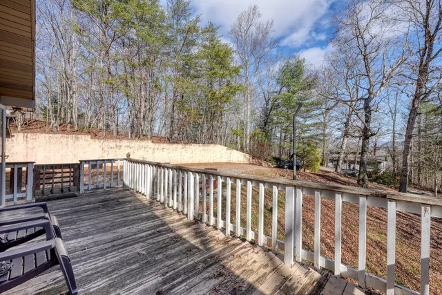 $279,500 | 131 Hickory Ridge Circle, Hayesville, NC 28904