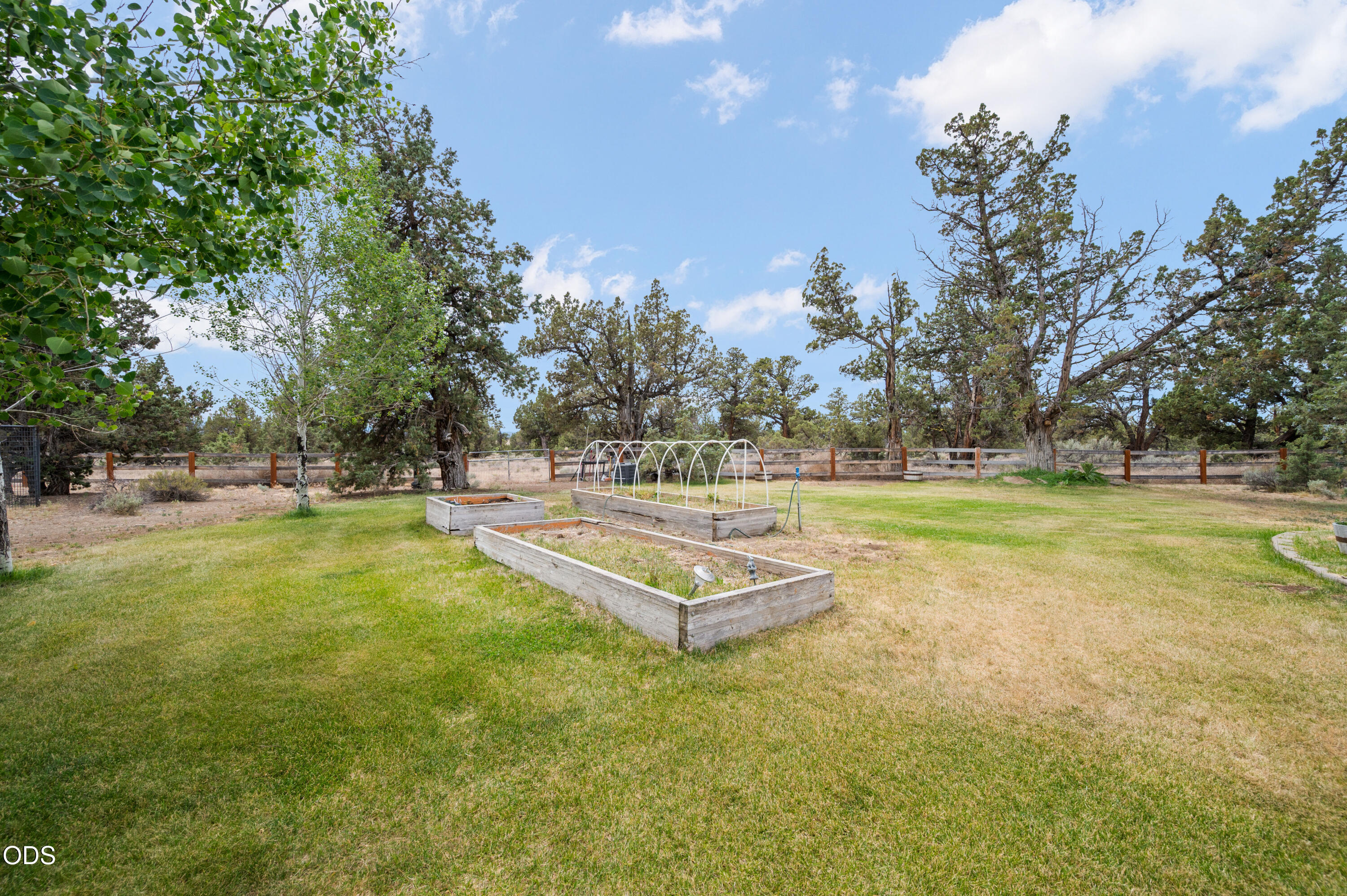 23720 Southwest Starshine Lane Bend, OR 97701 - Photo 44 of 65