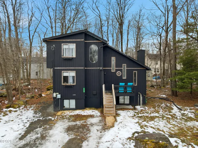 $280,000 | 1379 Winding Way, Tobyhanna, PA 18466