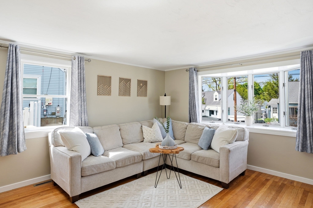 77 Weyham Road Weymouth, MA 02191 - Photo 3 of 28