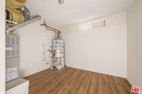 $2,995,000 | 1418 Warner Avenue, Los Angeles, CA 90024