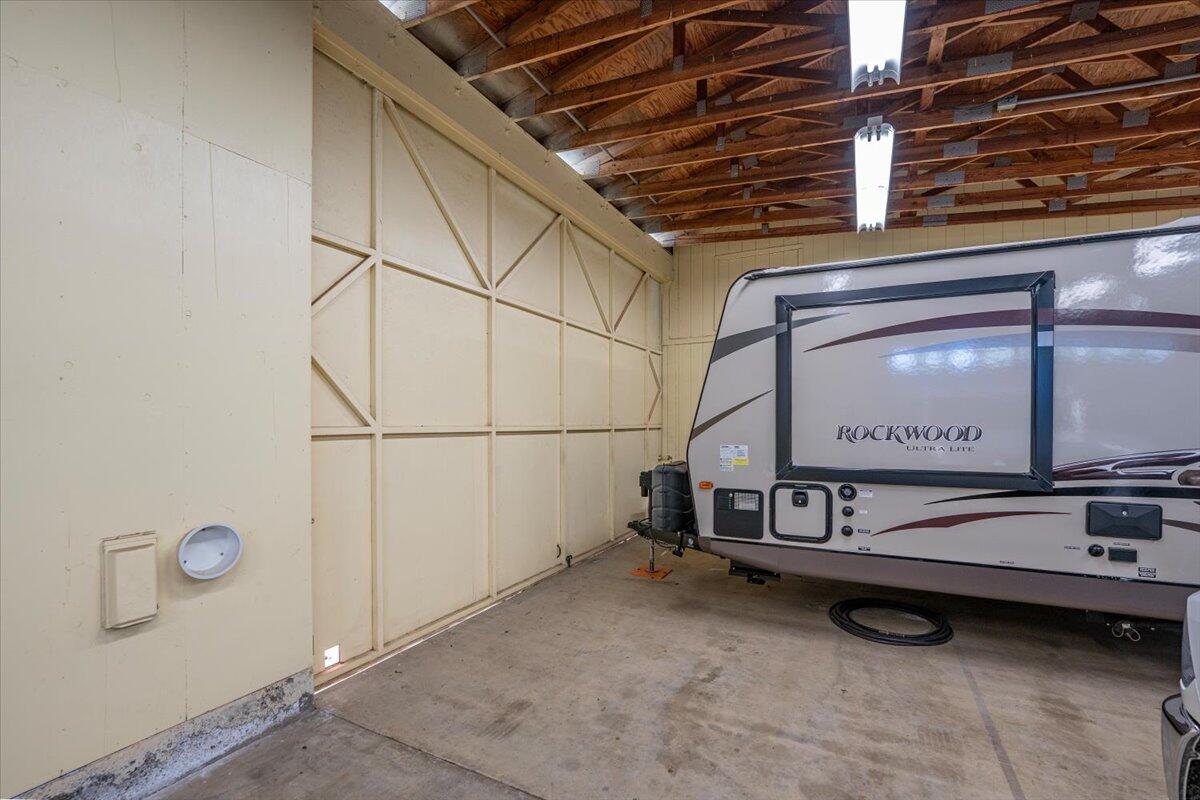 3307 Tarmac Road Redding, CA 96003 - Photo 31 of 76 Huge Garage!