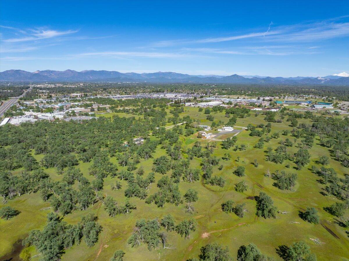 3307 Tarmac Road Redding, CA 96003 - Photo 61 of 76 Exterior