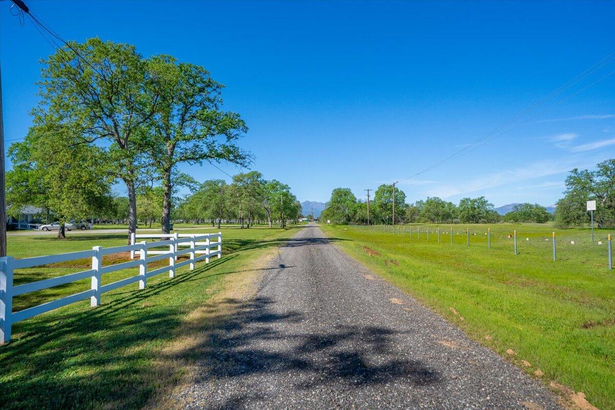 3307 Tarmac Road Redding, CA 96003 - Photo 75 of 76 Road to house