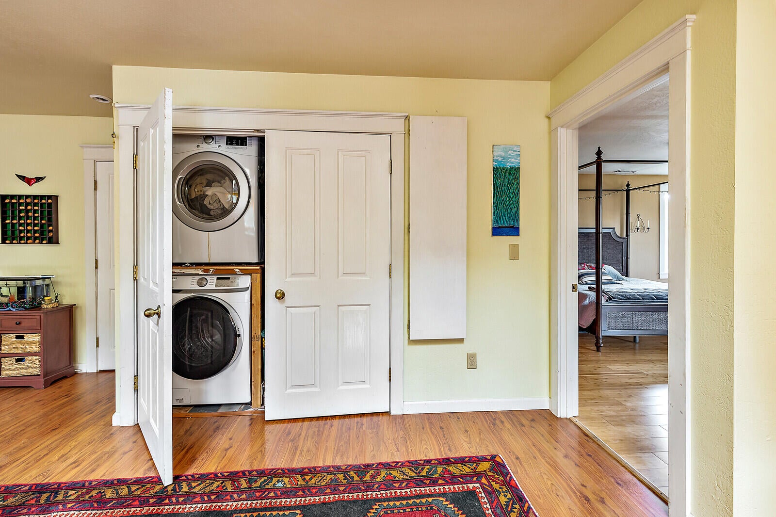 4790 Andrews Road Medford, OR 97501 - Photo 24 of 80 Laundry on main level just off of primary bedroom.