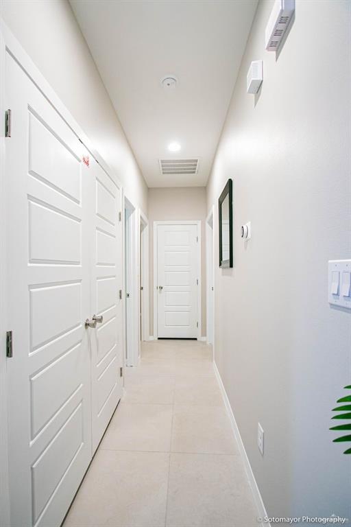 5600 Quail Avenue, Unit 1 Mission, TX 78573 - Photo 5 of 15 a view of a hallway