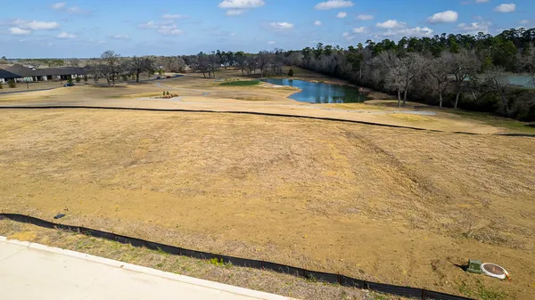 $425,000 | 9702 Fairway Hills Pass, Willis, TX 77318