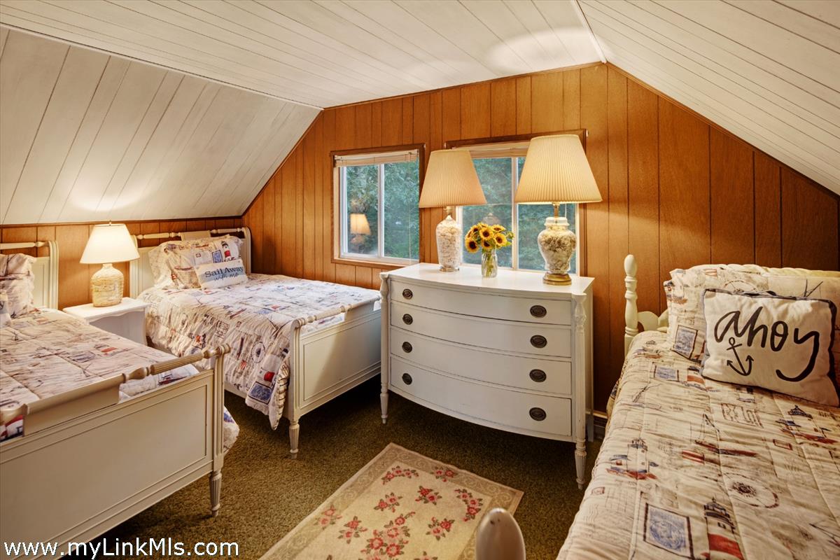 9 Galway Road West Tisbury, MA 02568 - Photo 23 of 26 a bedroom with a bed and a window