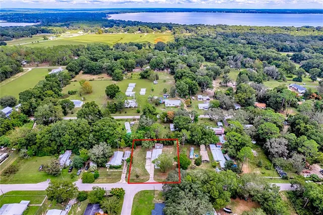 a view of a lush green field