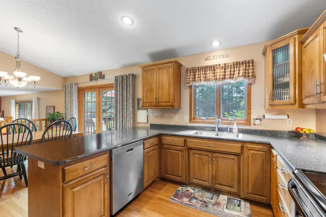 $449,000 | 810 East 7th Street, Litchfield, MN 55355