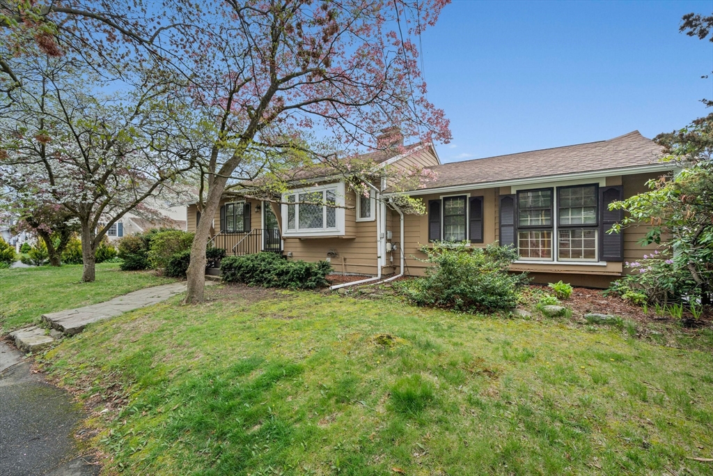 70 Bestick Road Braintree, MA 02184 - Photo 2 of 42 Gallery Image 2