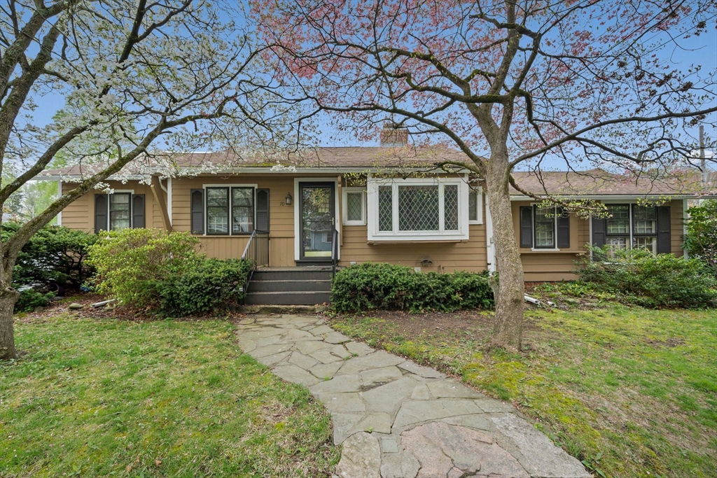 70 Bestick Road Braintree, MA 02184 - Photo 3 of 42 Gallery Image 3