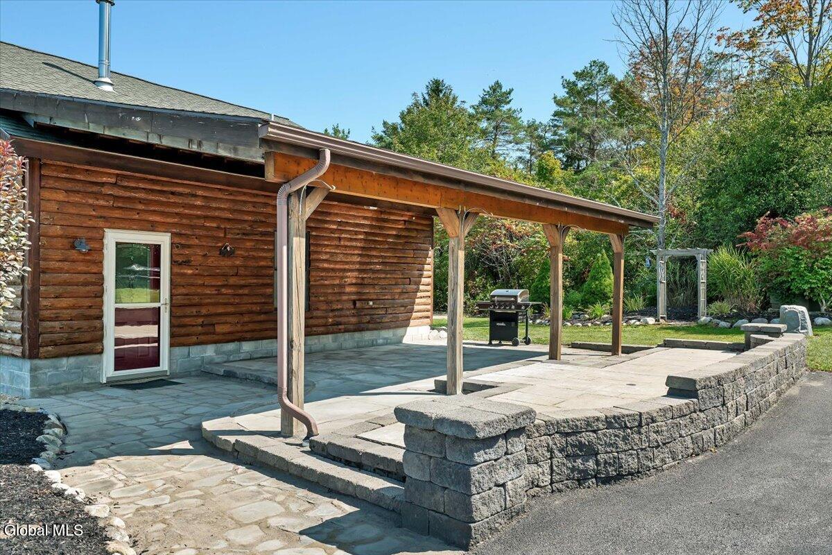 2020 Berne-Altamont Road Knox, NY 12009 - Photo 2 of 41 47-P1560798