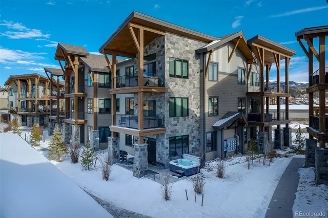 a view of house with a outdoor space