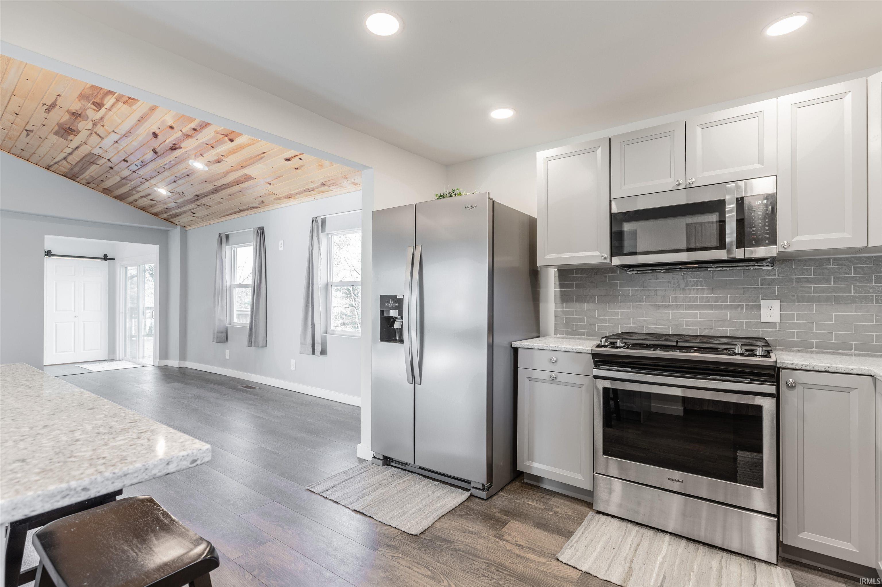 445 Hoing Road Evansville, IN 47725 - Photo 17 of 36