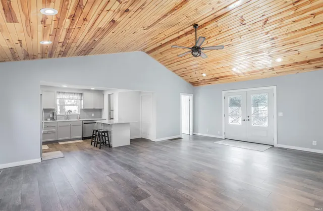 $379,900 | 445 Hoing Road, Evansville, IN 47725