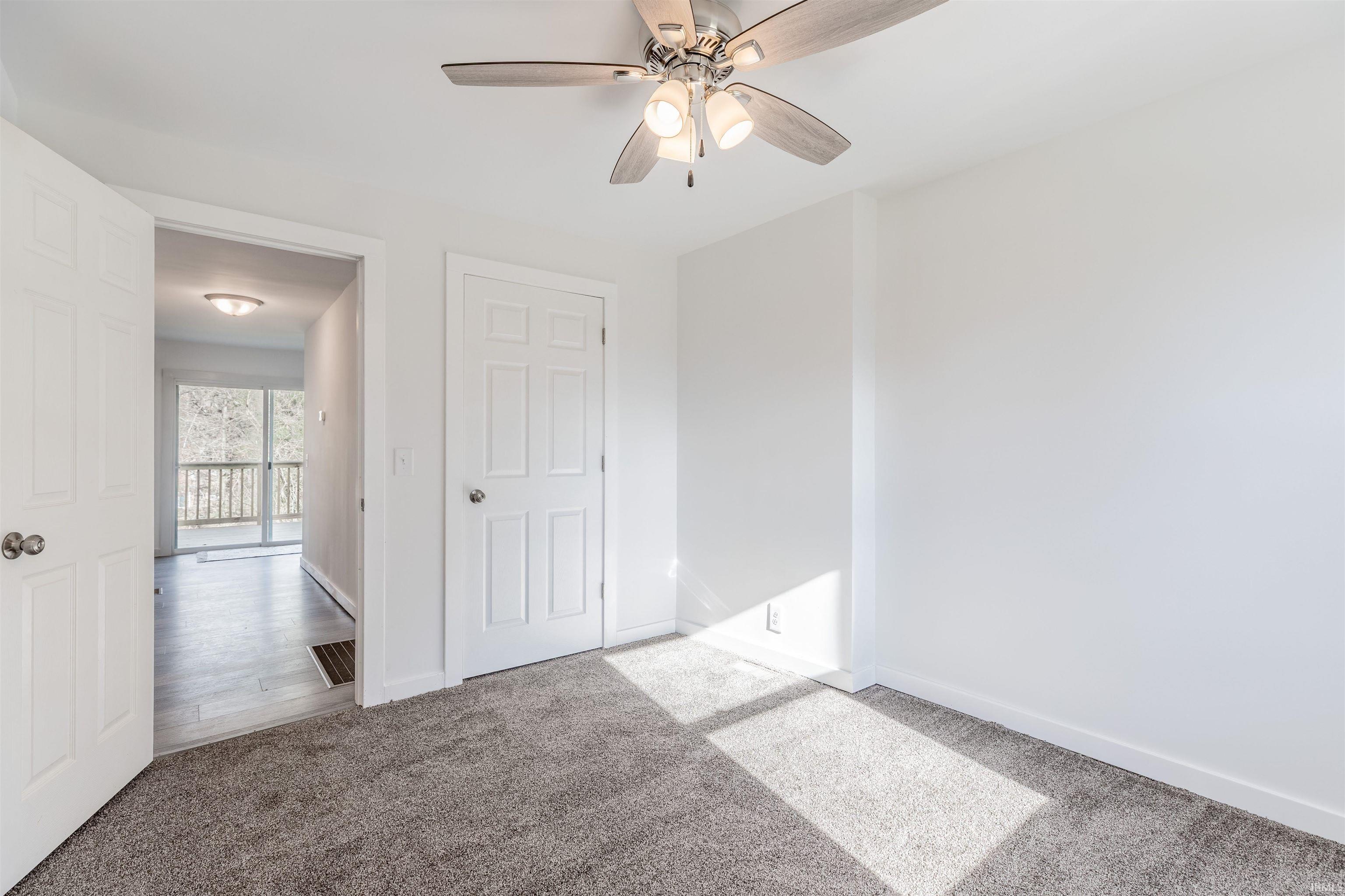 445 Hoing Road Evansville, IN 47725 - Photo 29 of 36