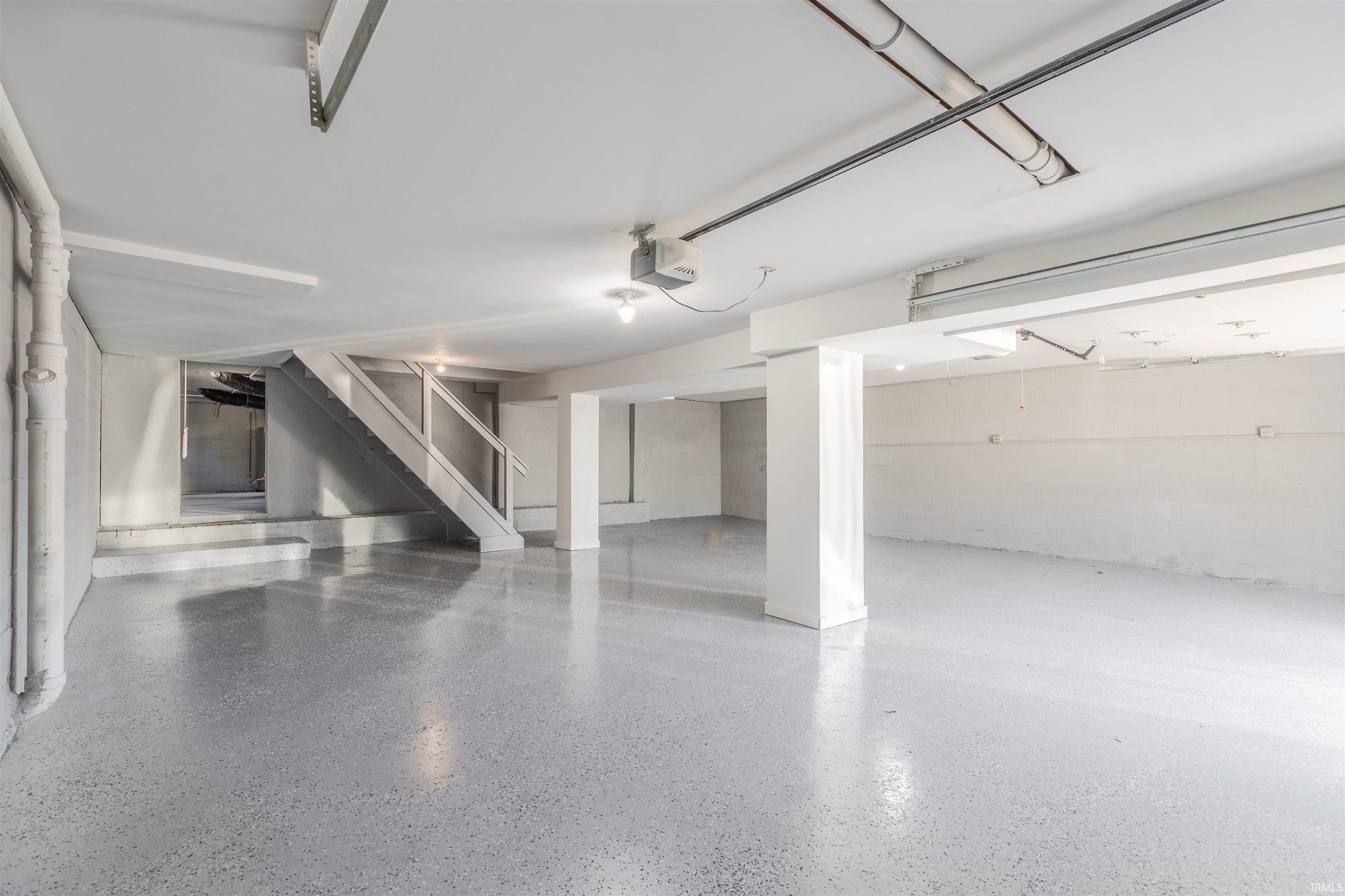 445 Hoing Road Evansville, IN 47725 - Photo 33 of 36