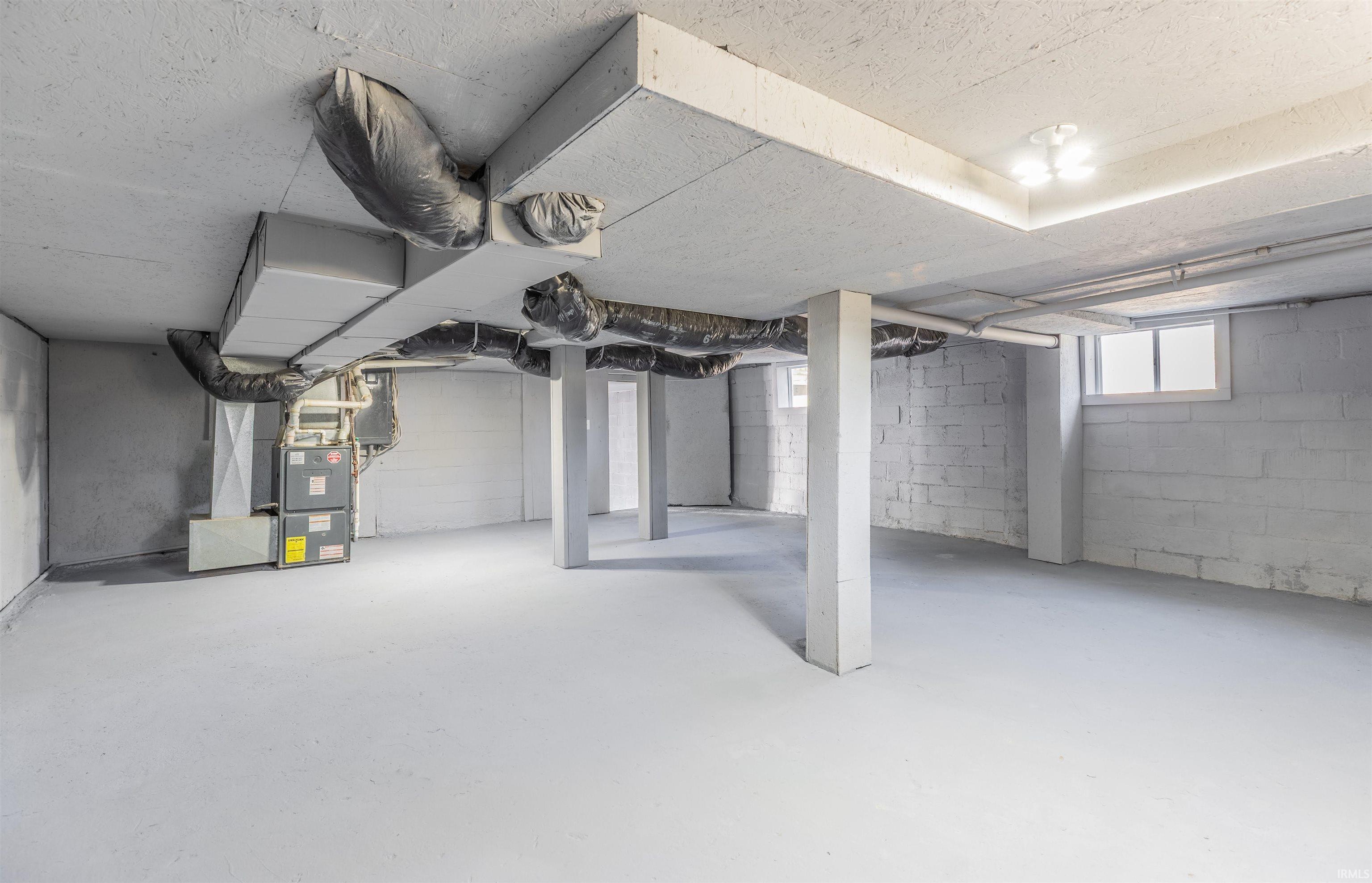 445 Hoing Road Evansville, IN 47725 - Photo 34 of 36