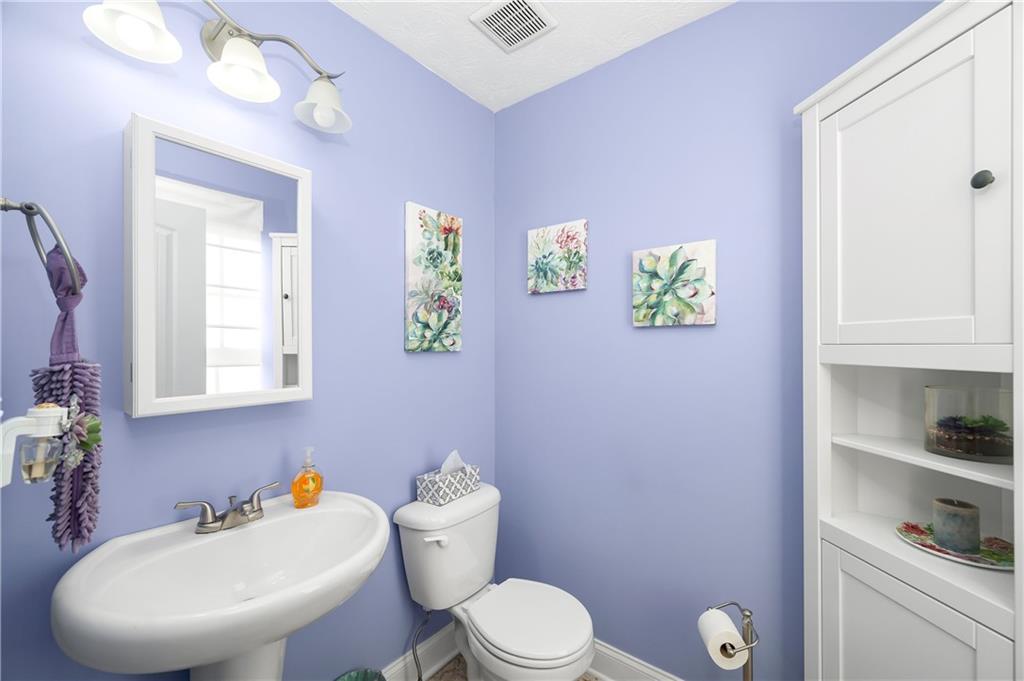 623 Mason Road Tarentum, PA 15084 - Photo 17 of 35 First floor powder room