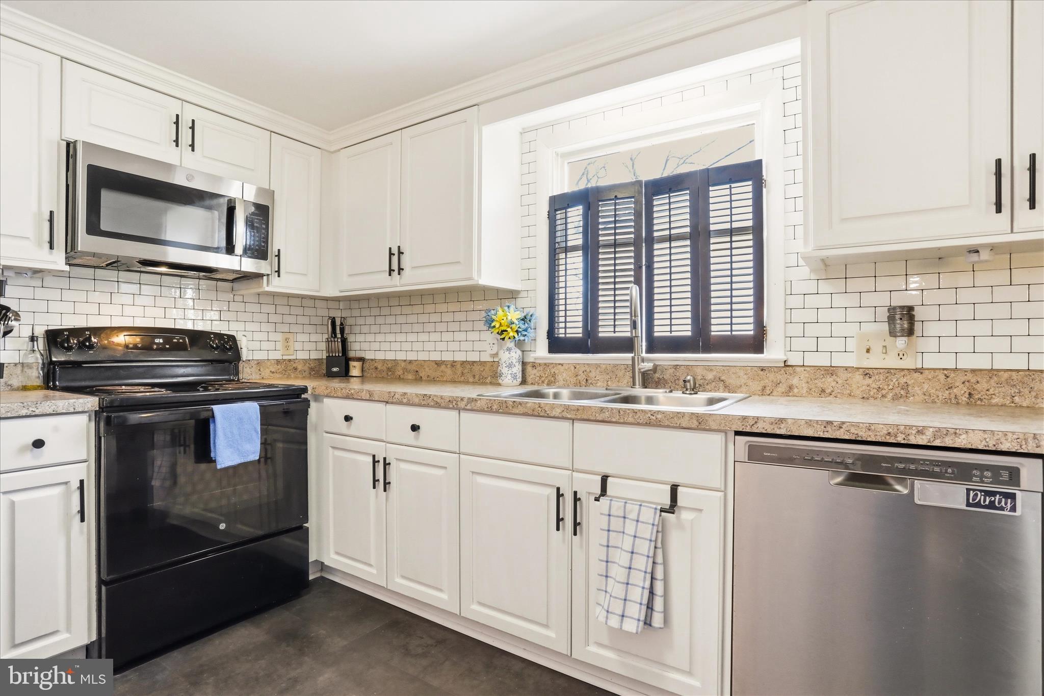 218 East 4th Avenue Ranson, WV 25438 - Photo 16 of 25 updated appliances