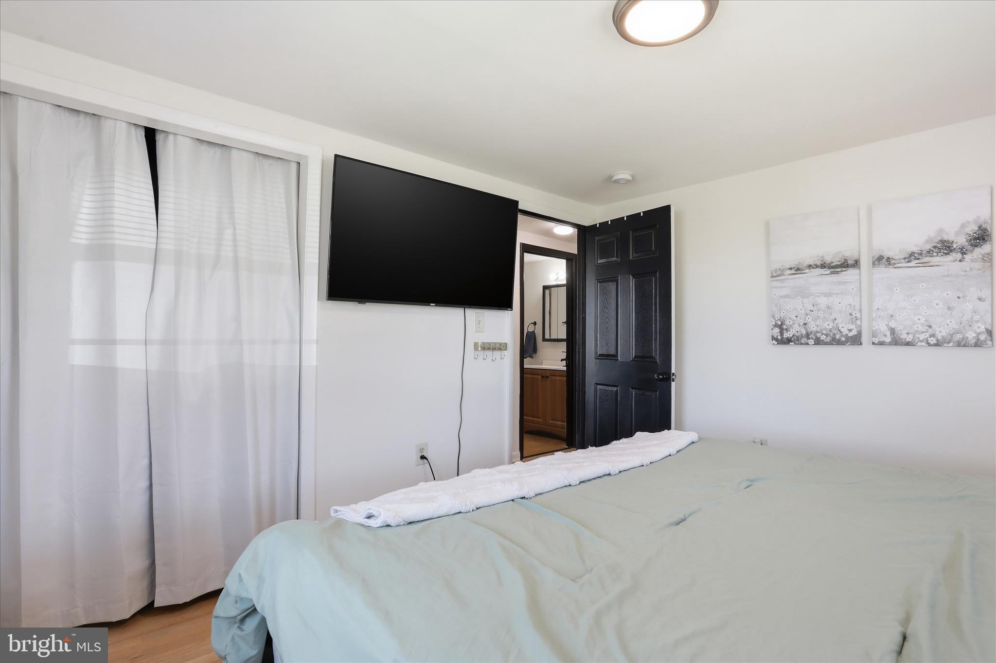 218 East 4th Avenue Ranson, WV 25438 - Photo 20 of 25 Primary bedroom