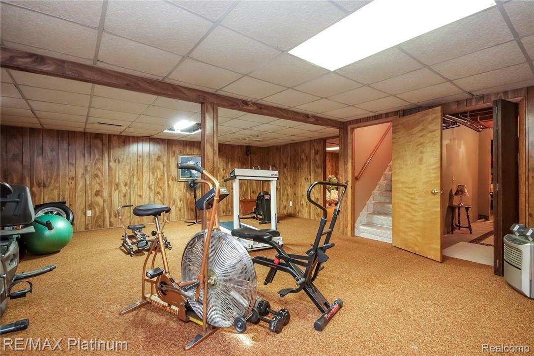 606 East Coon Lake Road Howell, MI 48843 - Photo 39 of 64 039-Recreation_Room-5582705-medium.jpg
