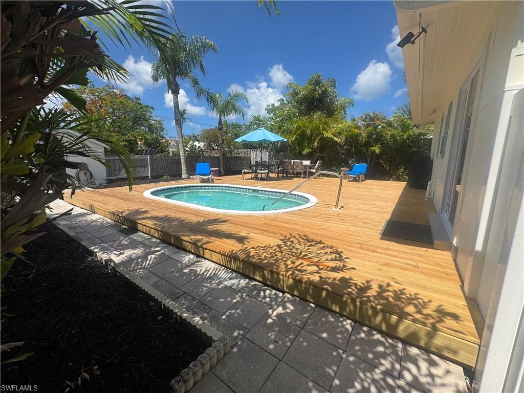 1012 Ridge Street Naples, FL 34103 - Photo 18 of 19 Gallery Image 18