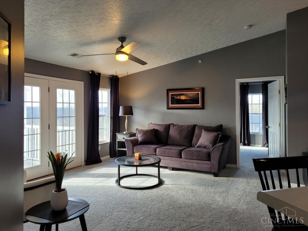 5485 Michelles Oak Court, Unit K Cincinnati, OH 45248 - Photo 8 of 35