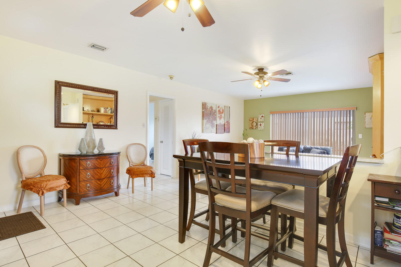 1909 Prairie Road Palm Springs, FL 33406 - Photo 6 of 25 DINING/LIVING ROOM