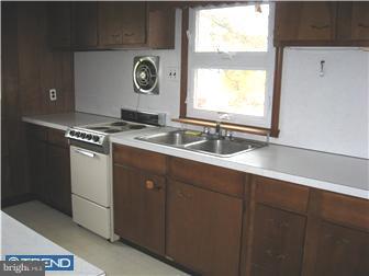 705 Old Schuylkill Road Pottstown, PA 19465 - Photo 4 of 12 Gallery Image 4