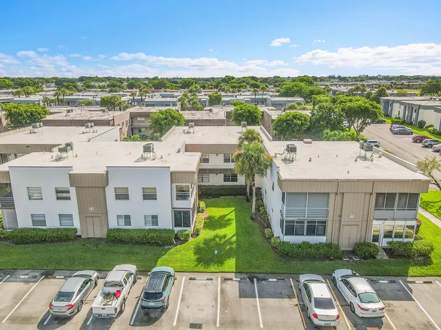 $1,800 | 407 Piedmont J, Delray Beach, FL 33484