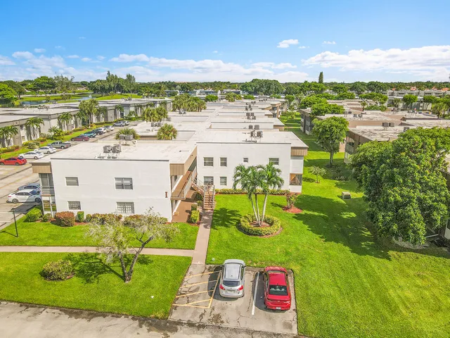 $1,800 | 407 Piedmont J, Delray Beach, FL 33484