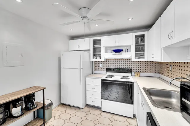 $1,800 | 407 Piedmont J, Delray Beach, FL 33484