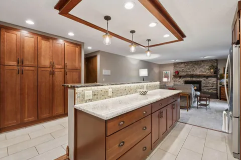 $595,000 | 10561 Maryland Road, Bloomington, MN 55438