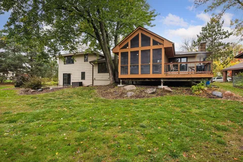$595,000 | 10561 Maryland Road, Bloomington, MN 55438