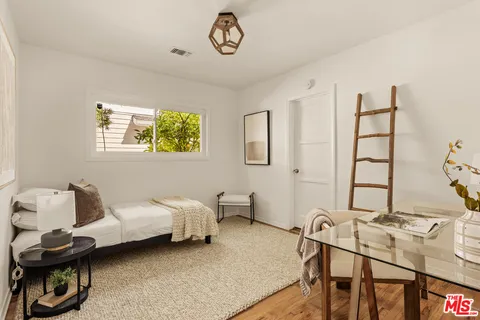 $1,695,000 | 7805 Denrock Avenue, Los Angeles, CA 90045