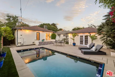 $1,695,000 | 7805 Denrock Avenue, Los Angeles, CA 90045