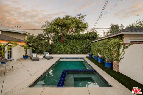 $1,695,000 | 7805 Denrock Avenue, Los Angeles, CA 90045