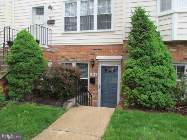 1685 Ridgely Court Crofton, MD 21114 - Photo 1 of 19 Exterior (Front)