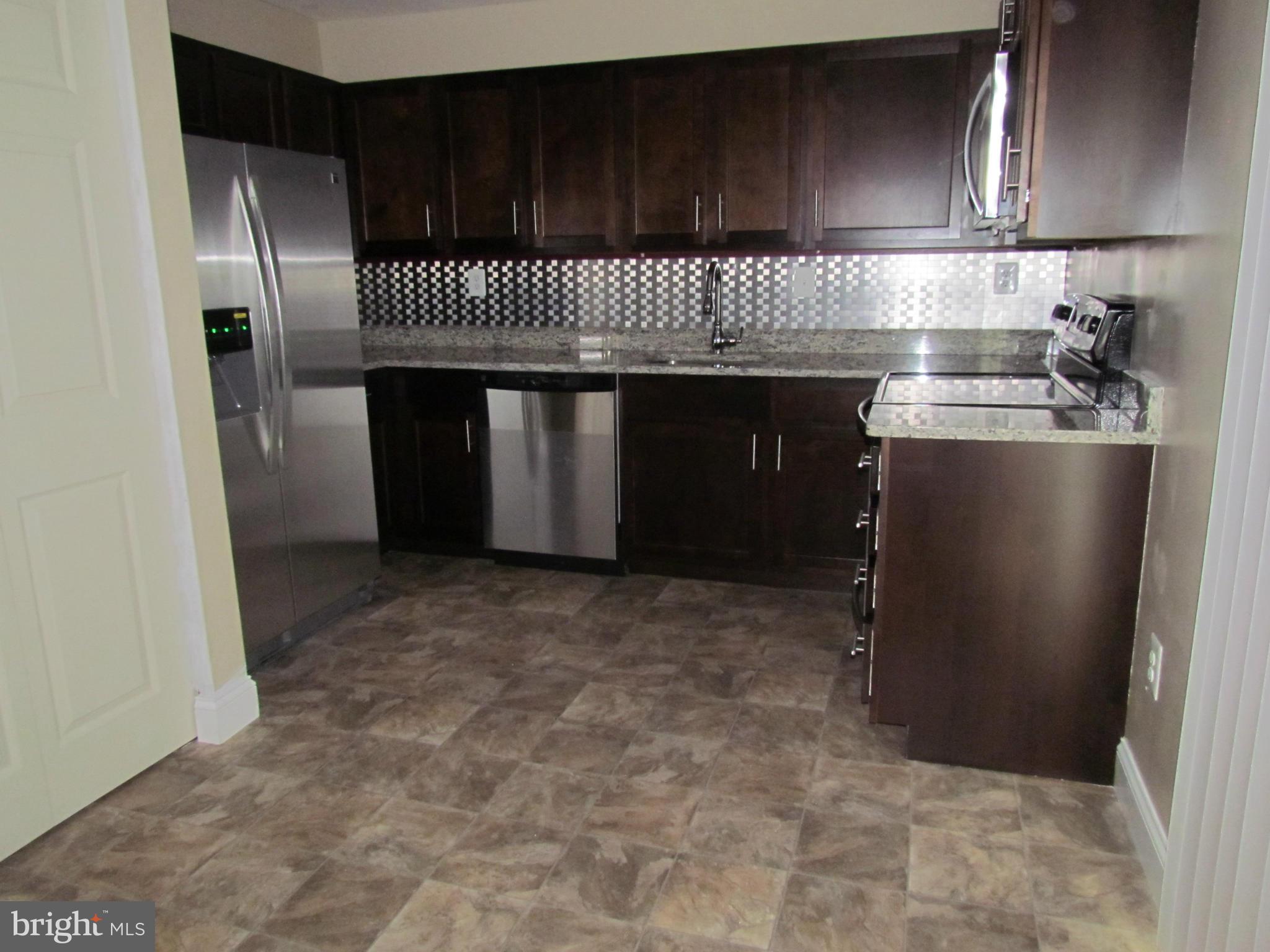 1685 Ridgely Court Crofton, MD 21114 - Photo 6 of 19 Kitchen