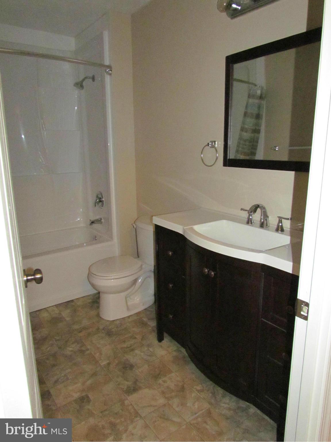 1685 Ridgely Court Crofton, MD 21114 - Photo 9 of 19 Bath